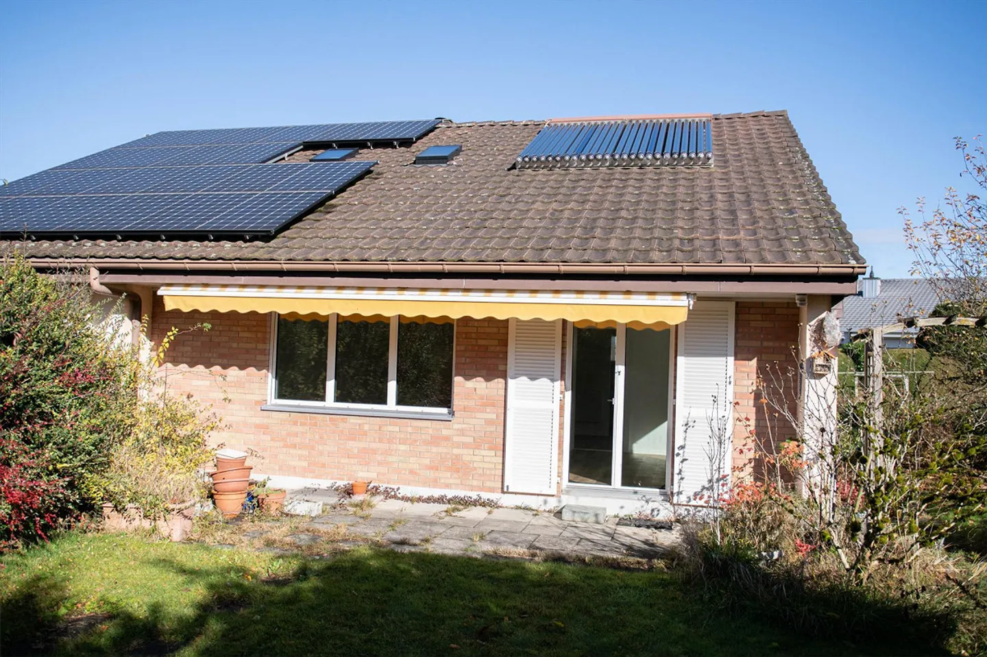 Casa unifamiliare di 6,5 stanze in un quartiere residenziale privilegiato a Gossau - Foto 3 di 15