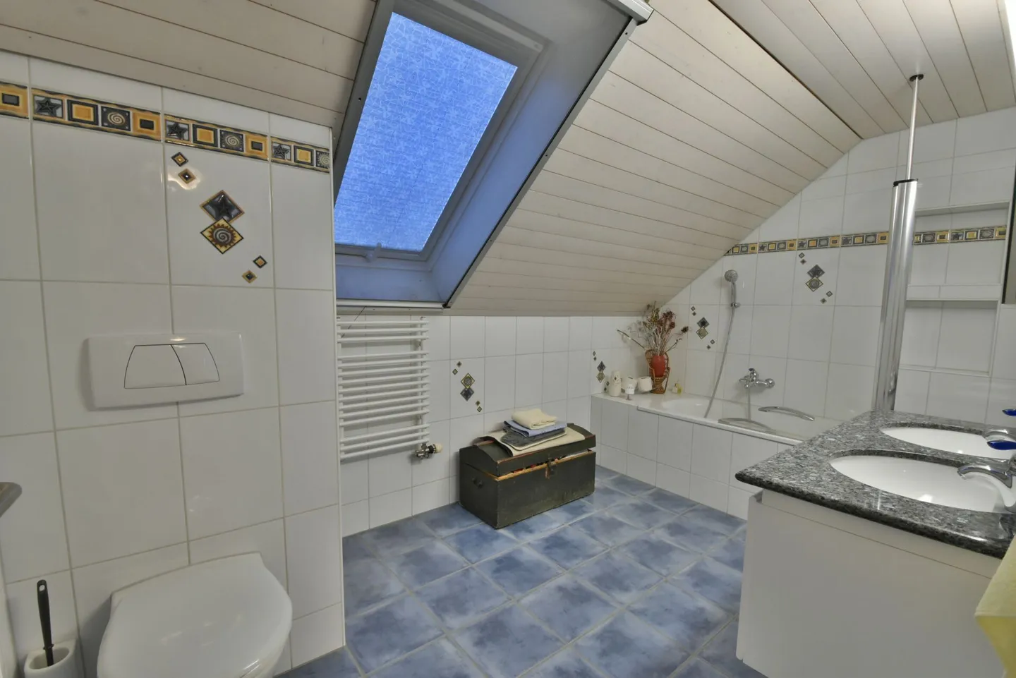 Ampio appartamento duplex di 4,5 locali in posizione centrale! - Foto 6 di 12