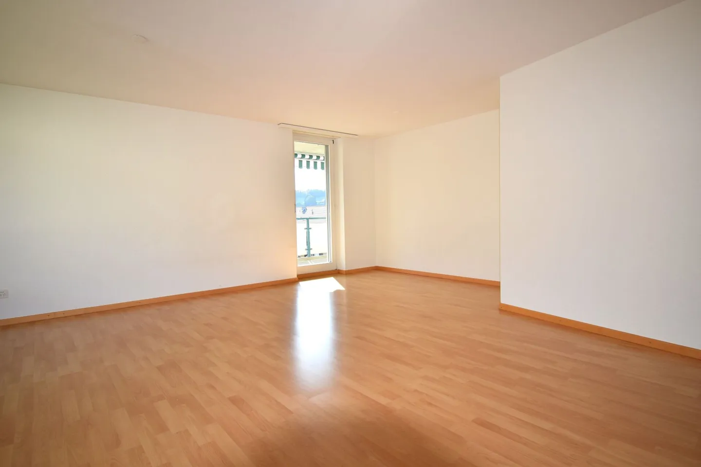 Great 5 1/2 room family apartment for rent - Photo 2 of 12