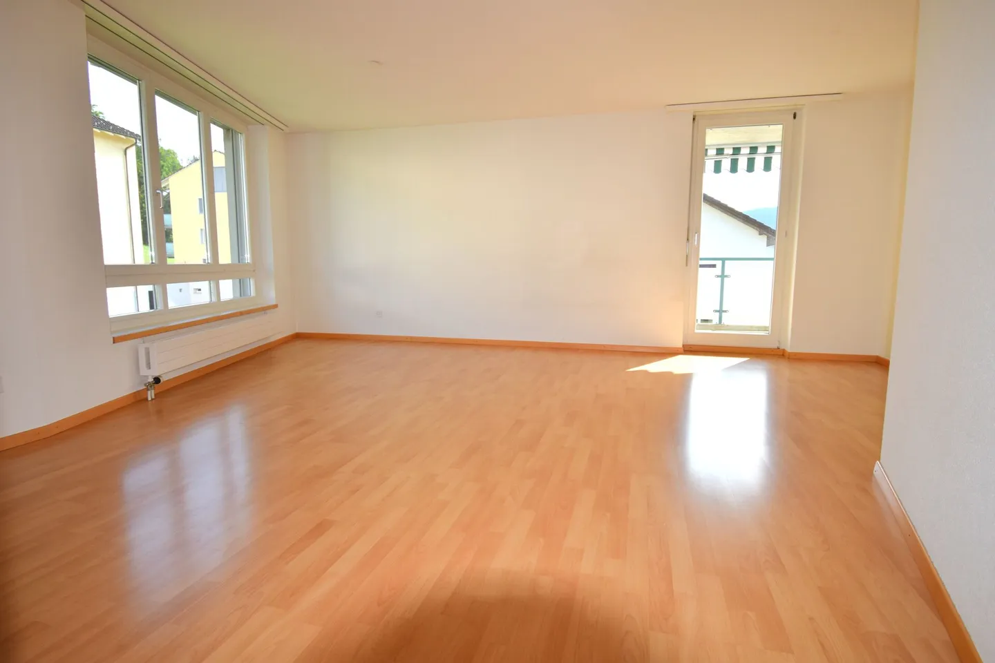 Great 5 1/2 room family apartment for rent - Photo 3 of 12