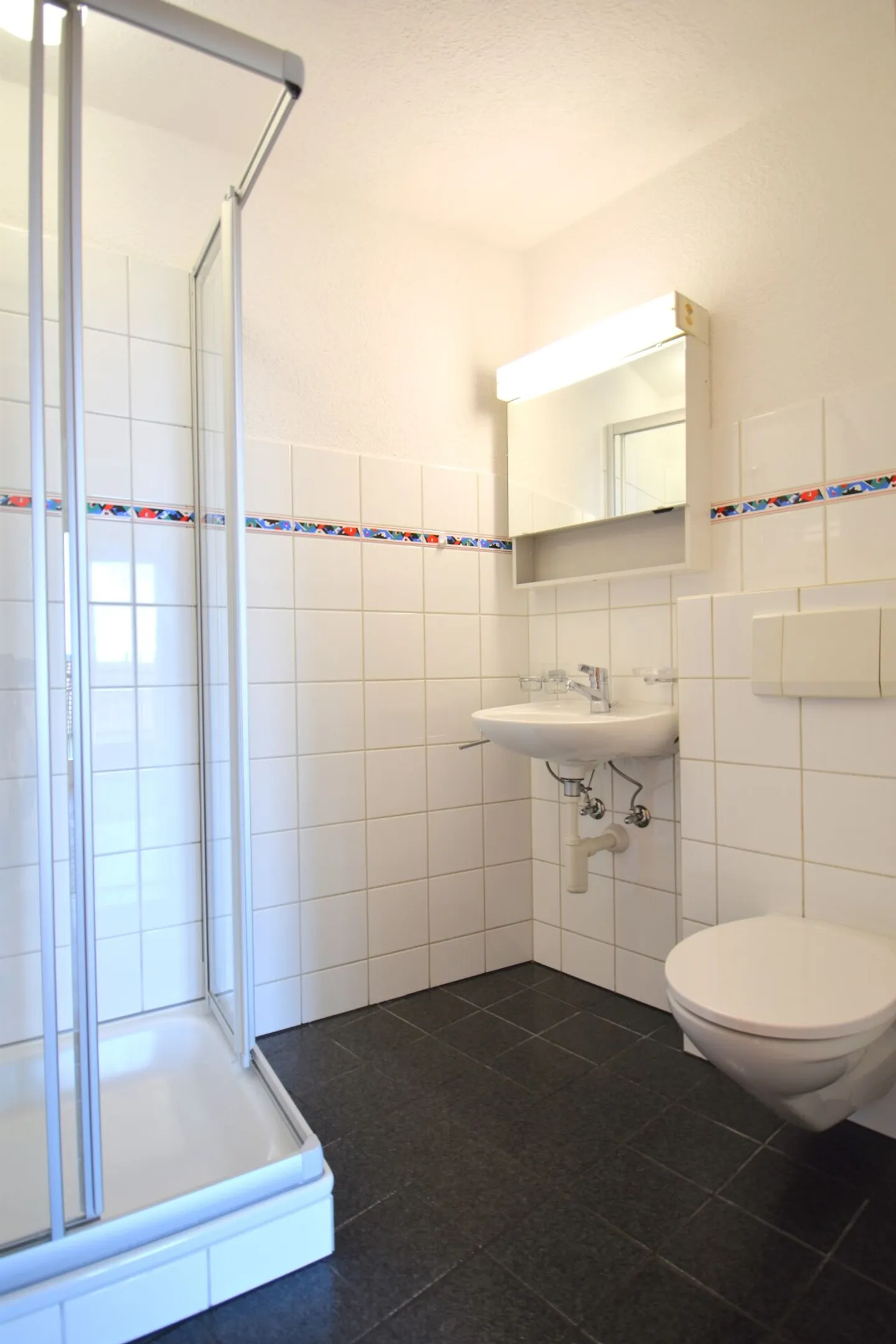 Great 5 1/2 room family apartment for rent - Photo 4 of 12