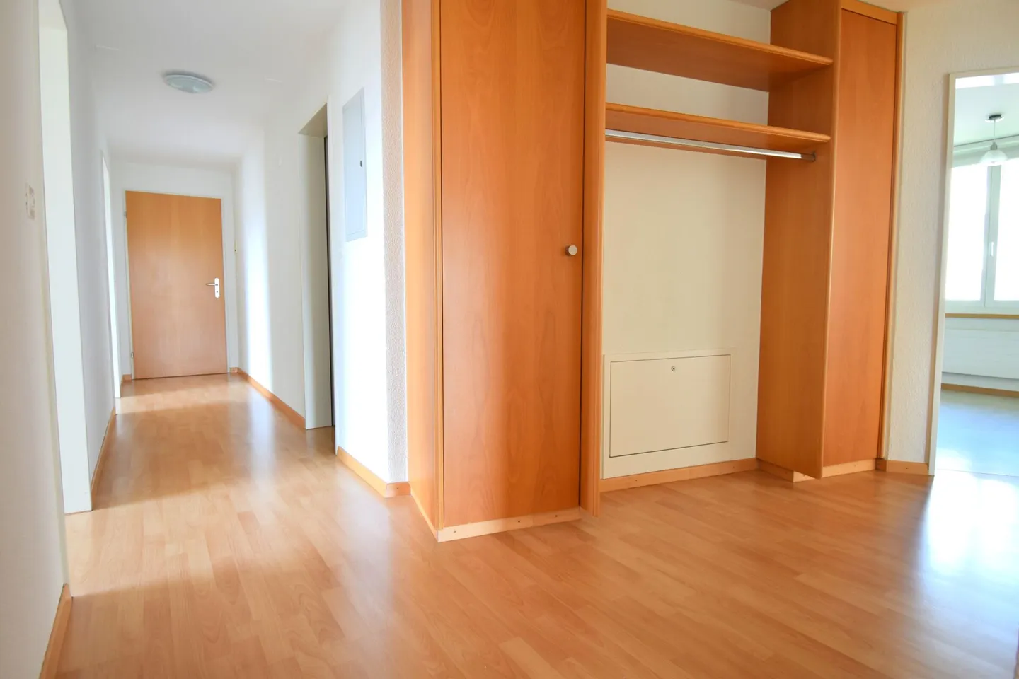 Great 5 1/2 room family apartment for rent - Photo 6 of 12