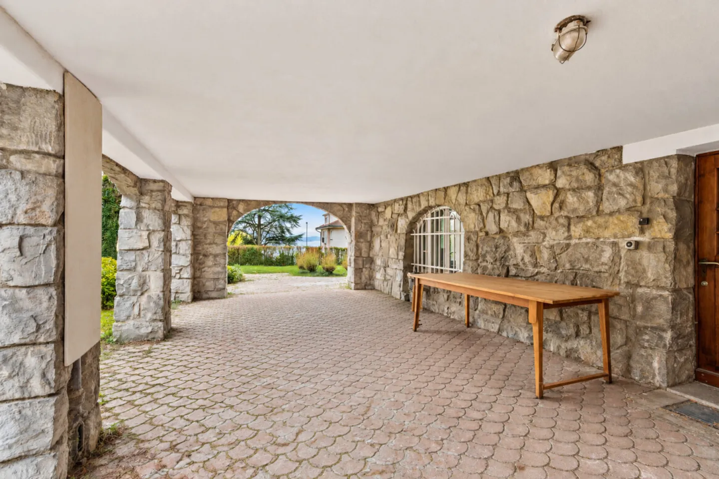 Manor House to Reinvent in a Privileged Setting - Photo 10 of 11
