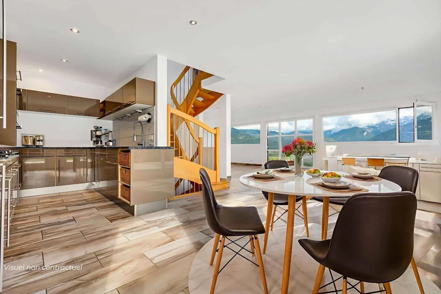 Villa di Eccezione con Vista Mozzafiato - Foto 1 di 12