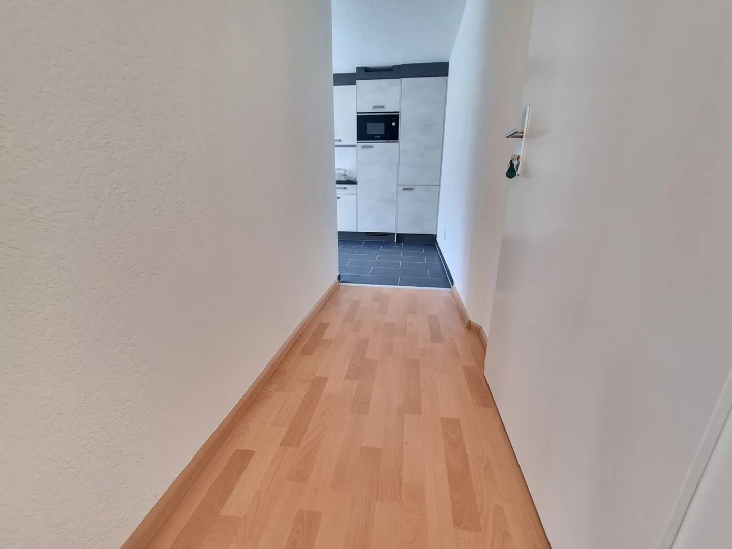 Living with a large kitchen and large bathroom! - Photo 6 of 6