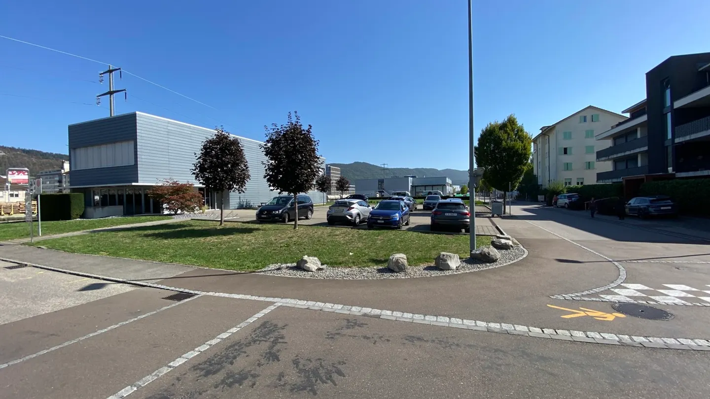 Spazio commerciale ristrutturato - Foto 19 di 24