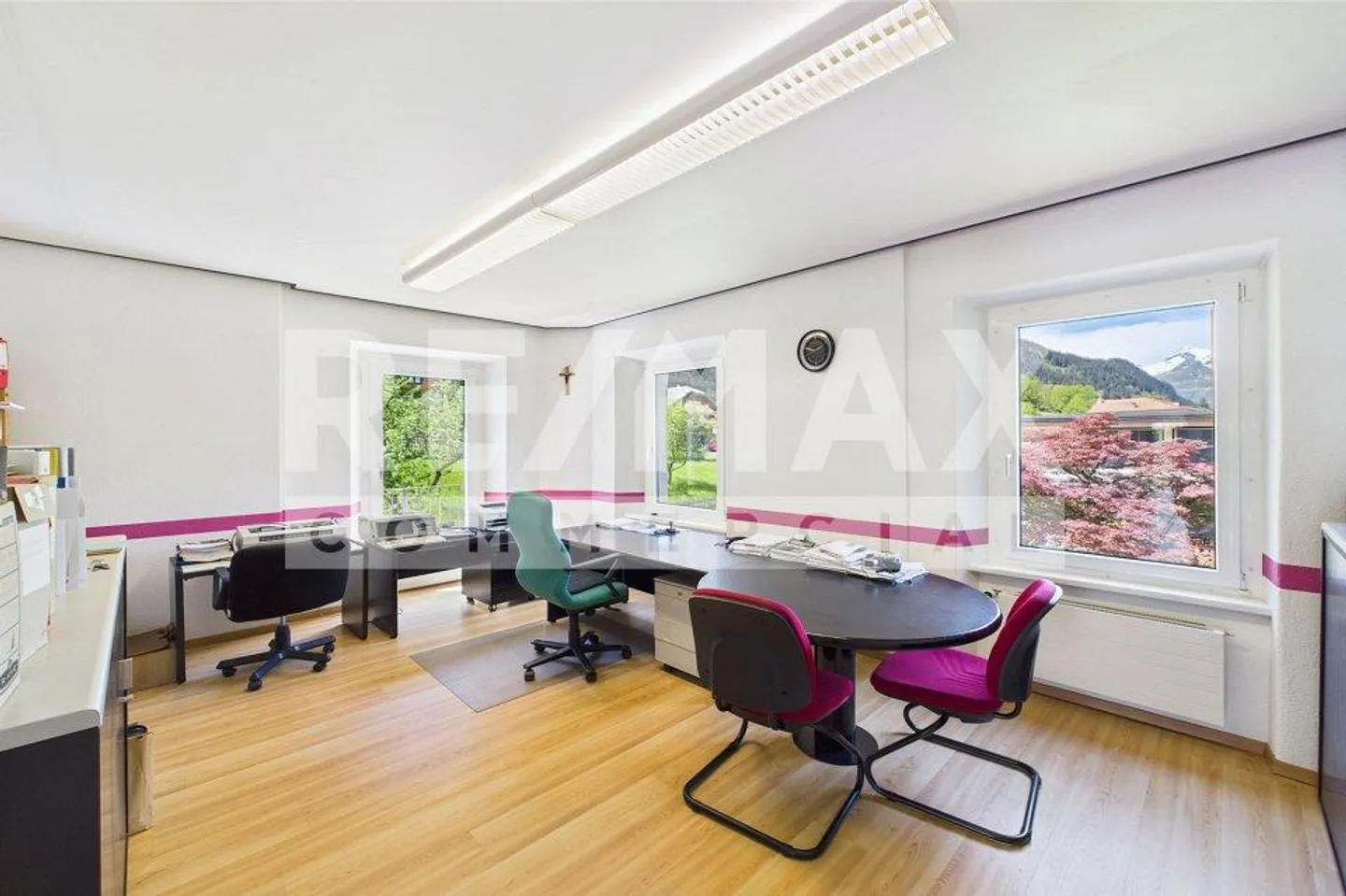 Eleganza in posizione centrale - Villa storica con uffici - Foto 12 di 13