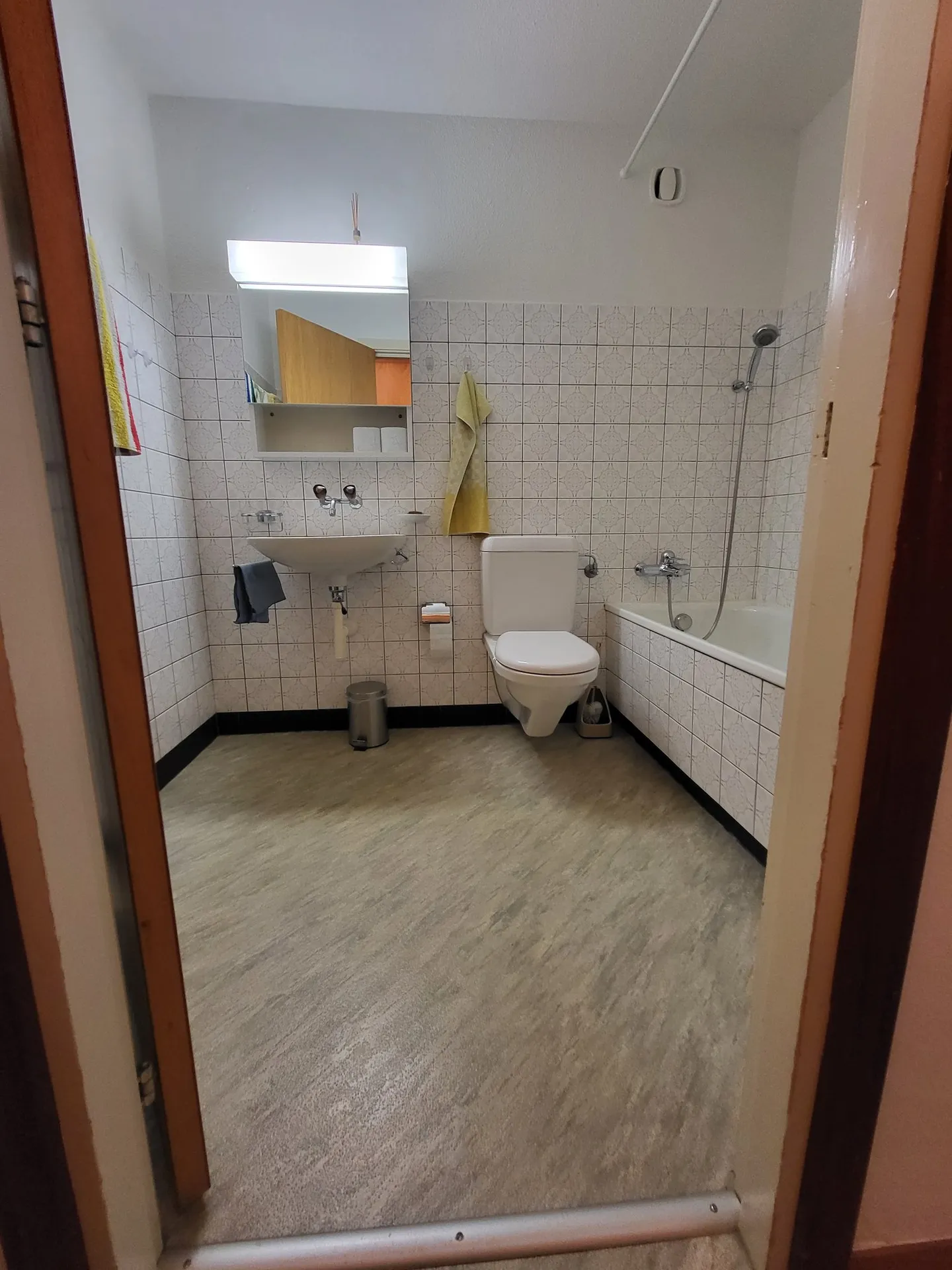 Appartement 1.5 pièces confortable au rez-de-chaussée surélevé à Ipsach - Photo 11 sur 13