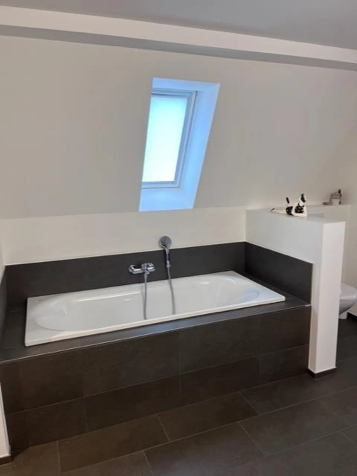 5-Zimmer-Dachwohnung - Foto 13 von 16