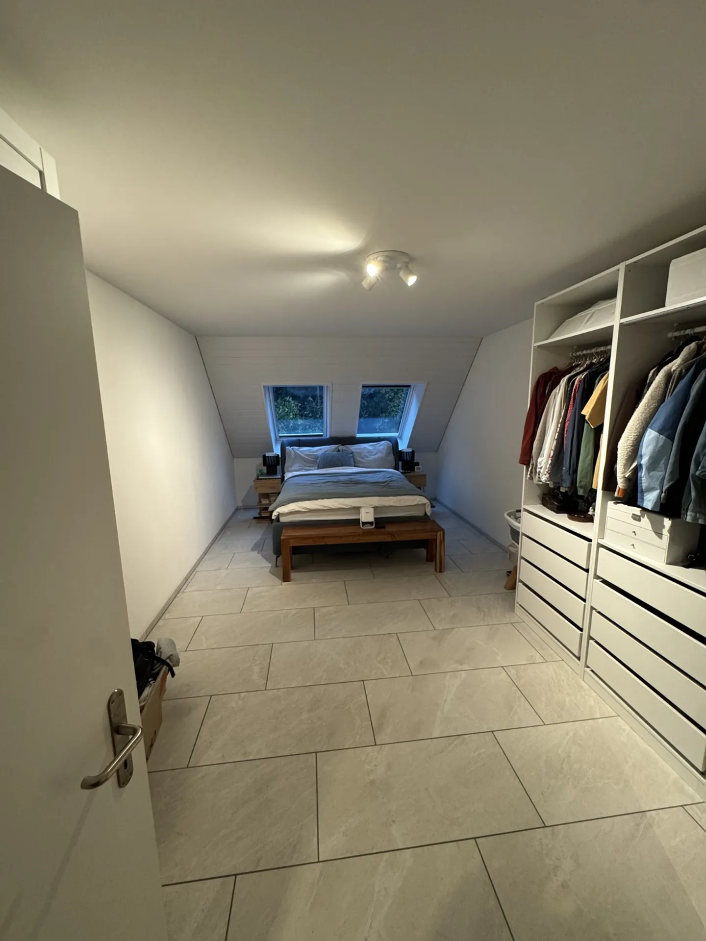 4½ ZIMMER-MAISONETTEWOHNUNG IN PFAFFHAUSEN (ZH), MÖBLIERT, TEMPORÄR - Foto 5 von 10