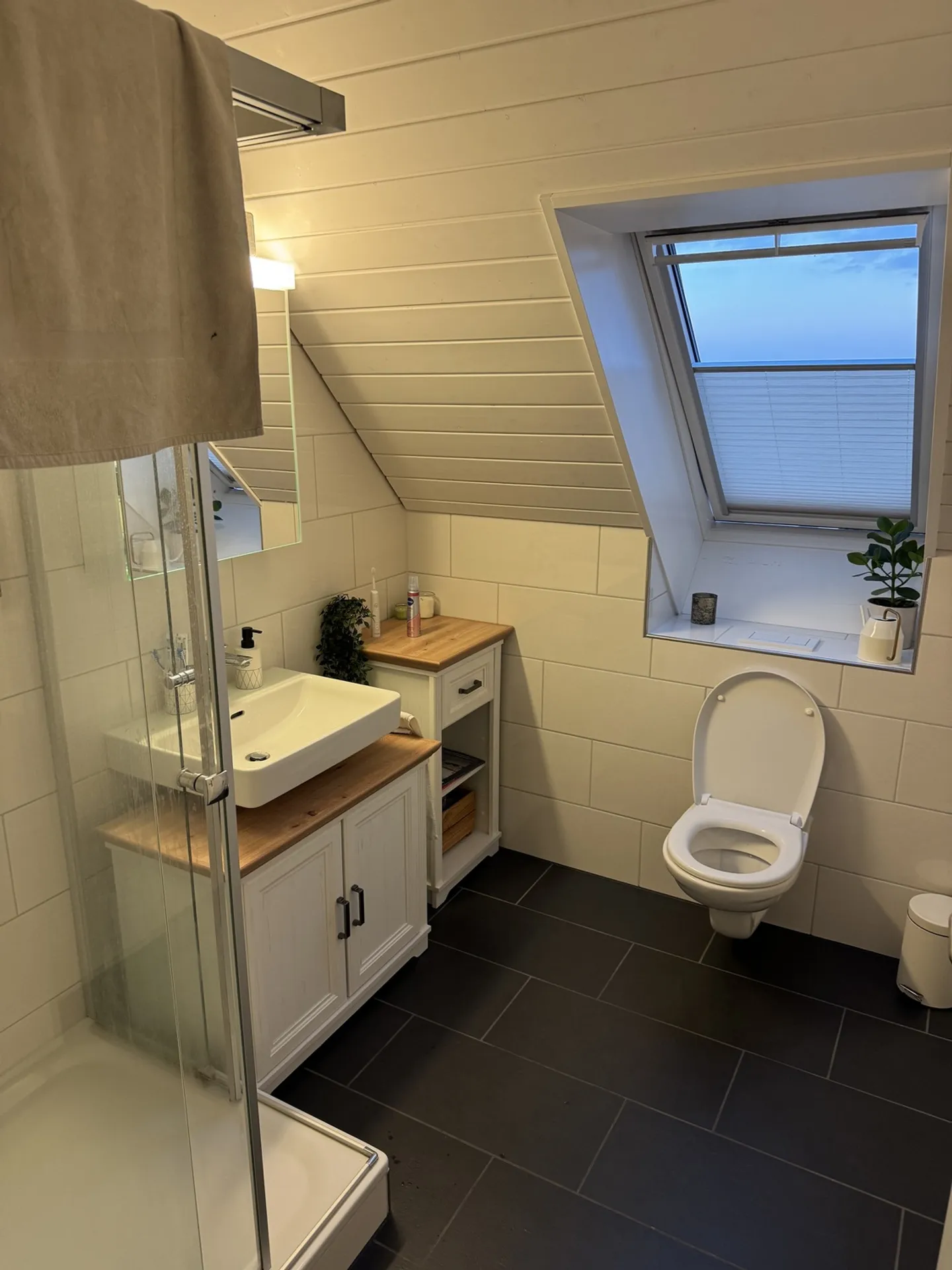 4½ ZIMMER-MAISONETTEWOHNUNG IN PFAFFHAUSEN (ZH), MÖBLIERT, TEMPORÄR - Foto 6 von 10