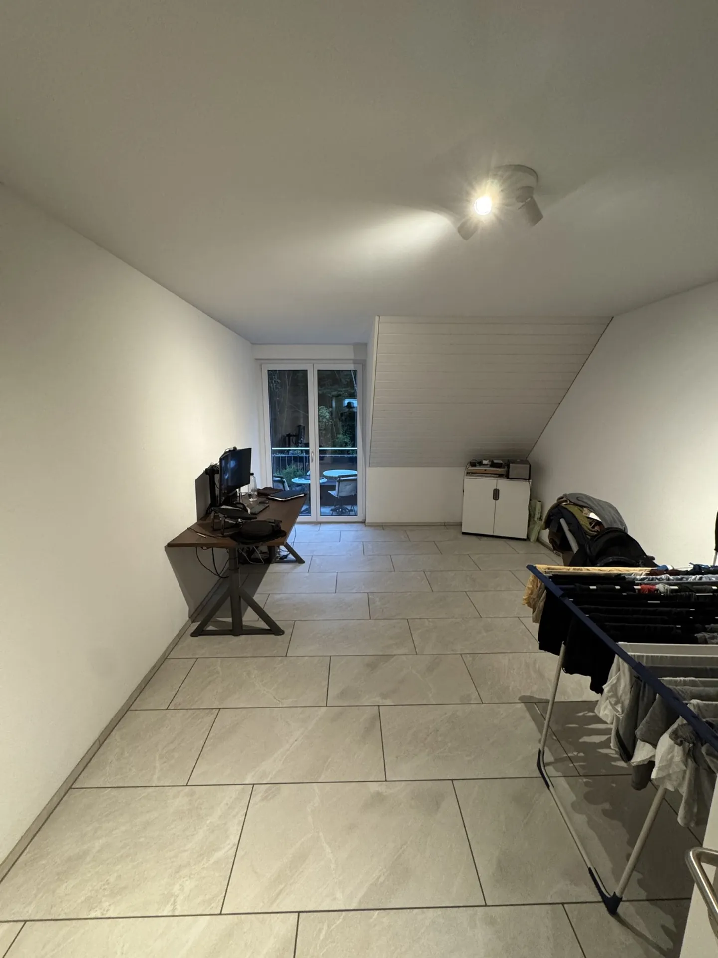 4½ ZIMMER-MAISONETTEWOHNUNG IN PFAFFHAUSEN (ZH), MÖBLIERT, TEMPORÄR - Foto 9 von 10