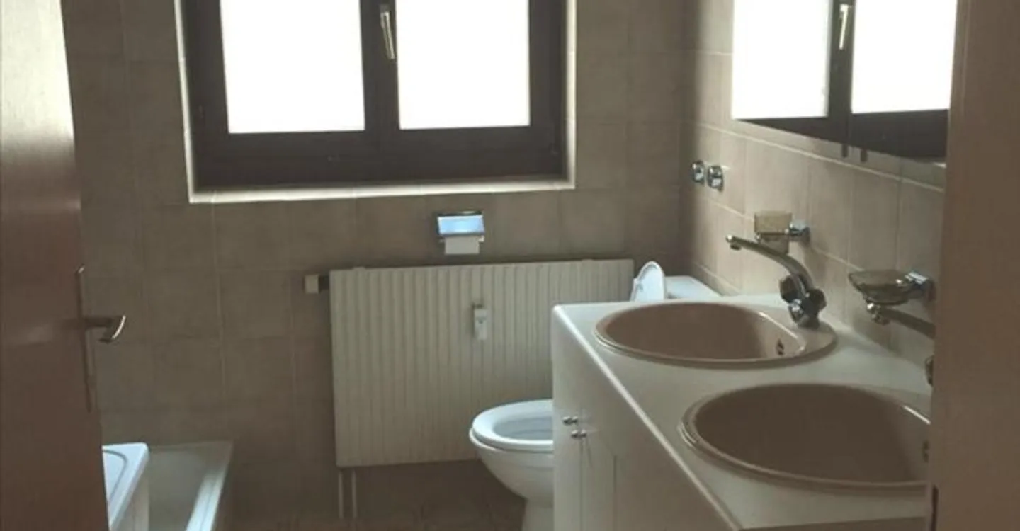 3.5 Room Apartment in Burgdorf - Photo 8 of 10