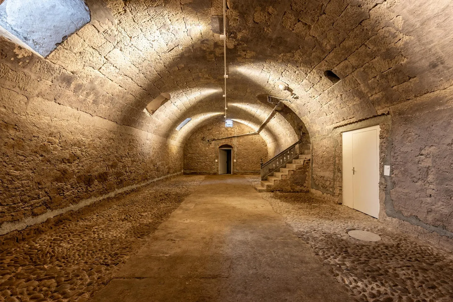 Historic Vaulted Cellar / Storage Room from 1680 for Rent - Photo 6 of 11
