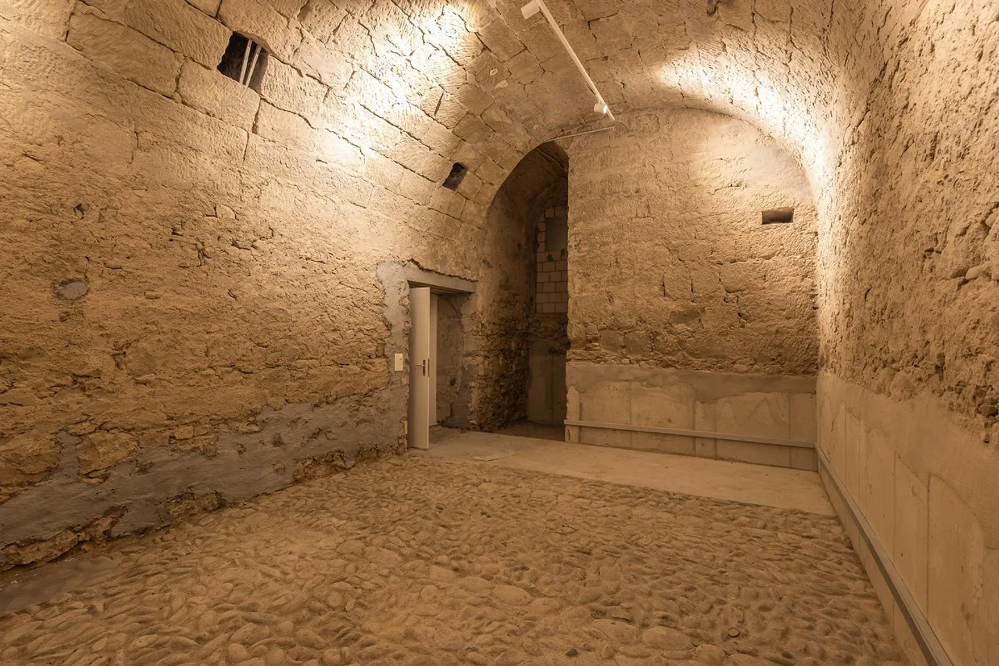 Historic Vaulted Cellar / Storage Room from 1680 for Rent - Photo 10 of 11