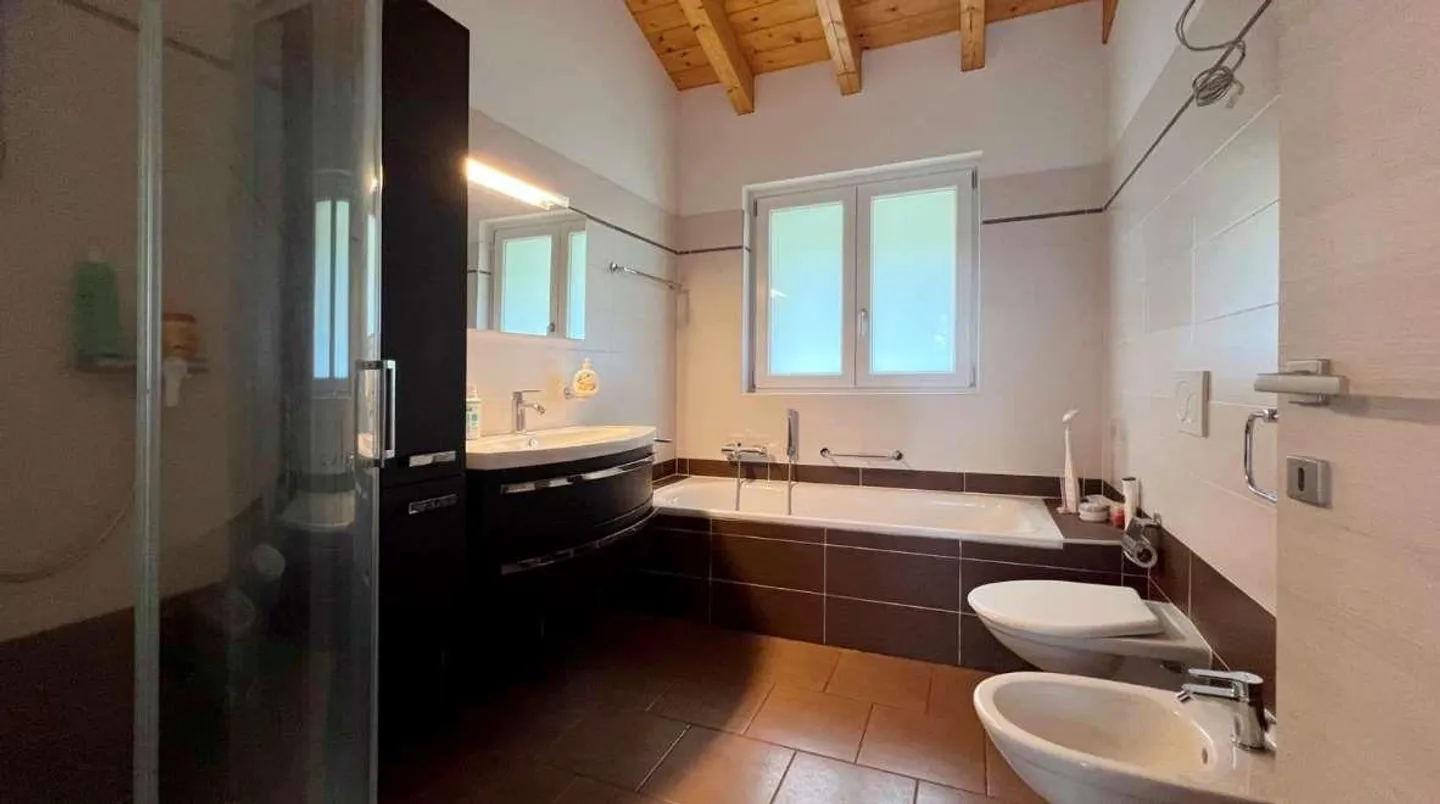 Parte di una casa bifamiliare in vendita, 4,5 stanze - Foto 7 di 11