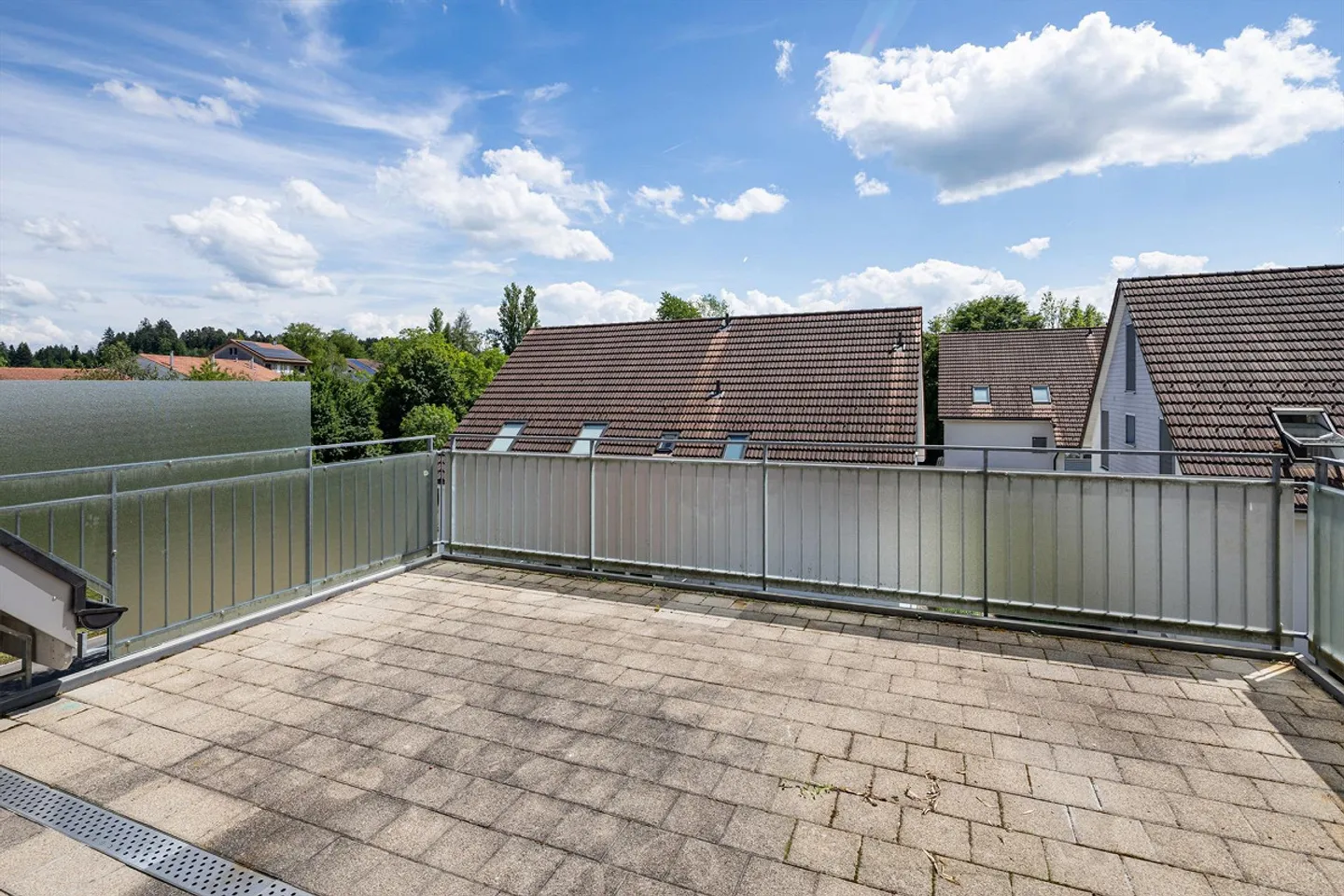 Living like in a single-family home: with roof terrace and plenty of privacy - Photo 4 of 13