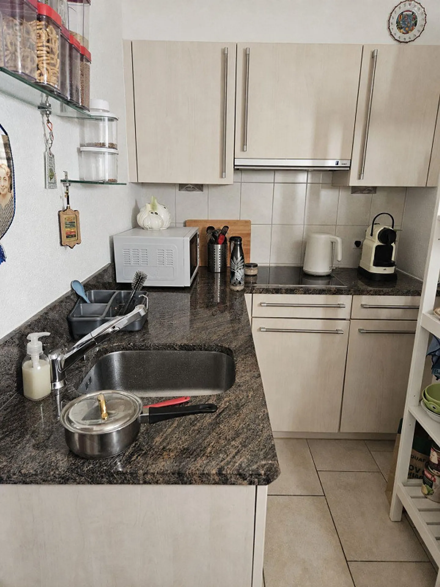 Accogliente appartamento con 1 camera a Binningen - Cercasi nuovo inquilino - Foto 3 di 6