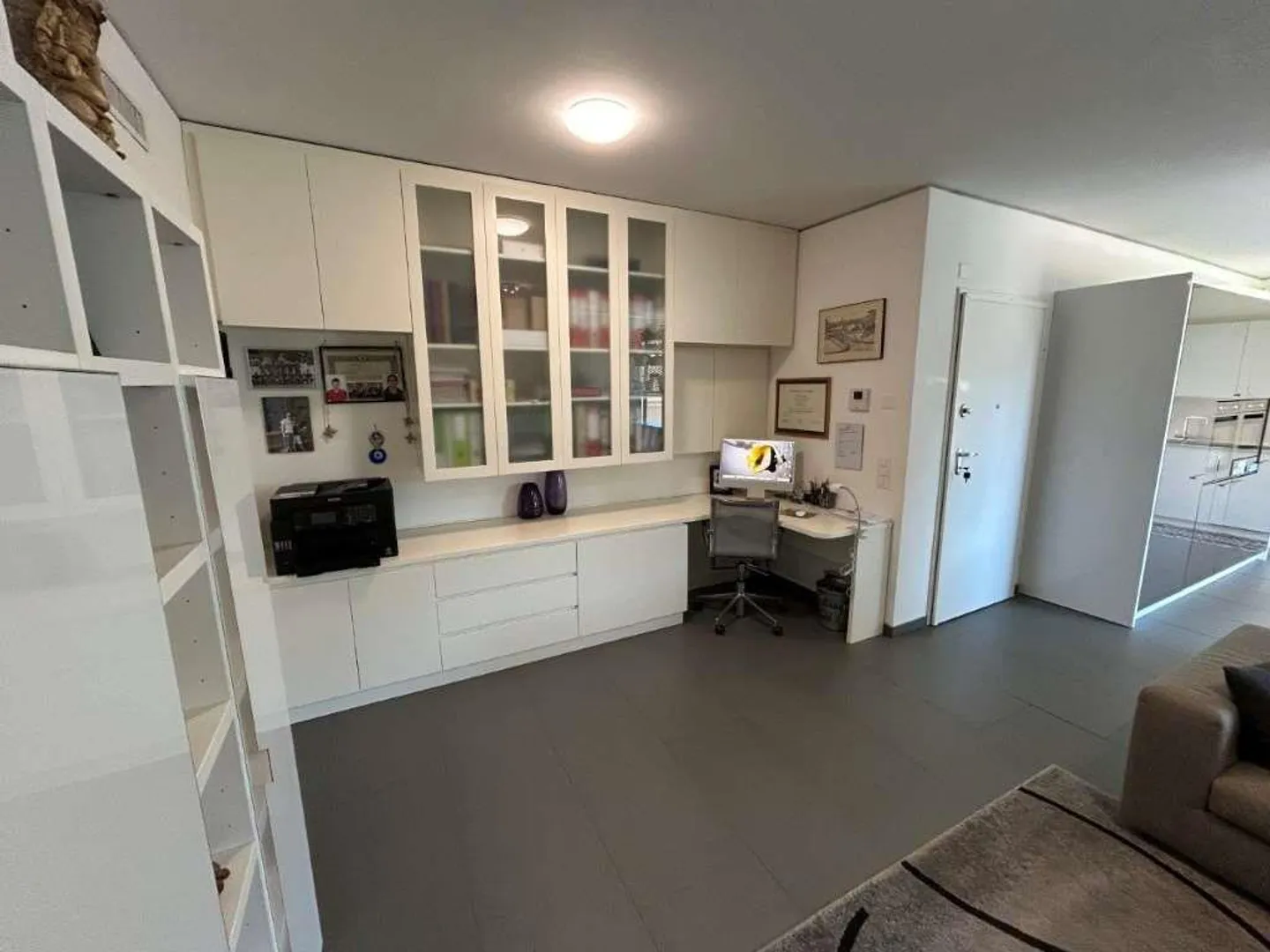 LUGANO: MODERN 4.5 ROOM APARTMENT WITH LARGE TERRACE - Photo 10 of 13