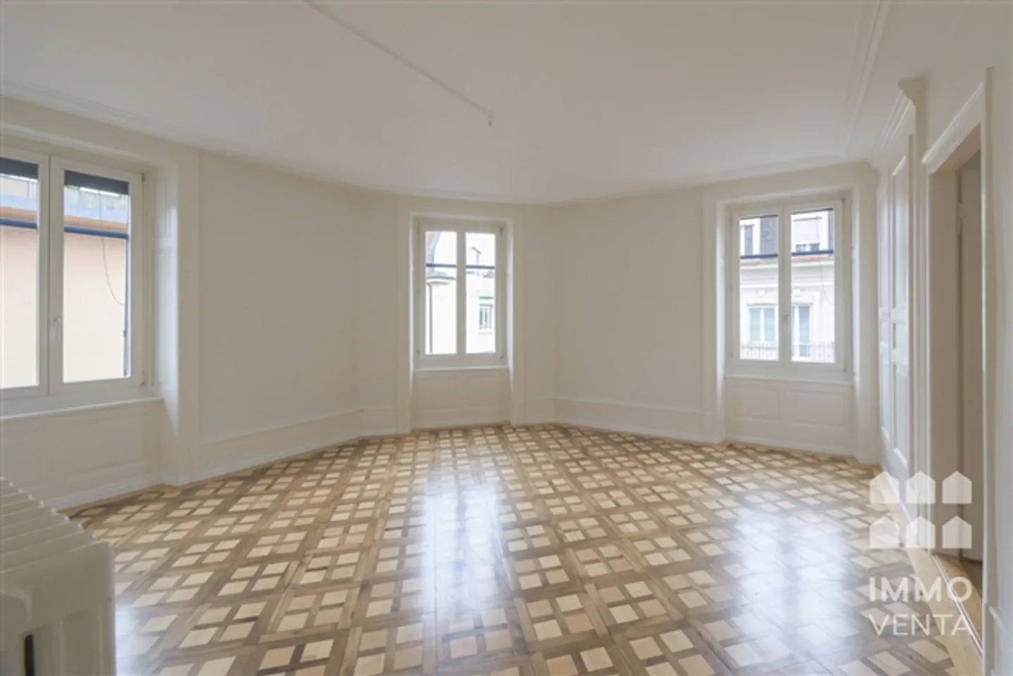 Appartement 4.5 pièces au cœur de la ville - Photo 1 sur 16