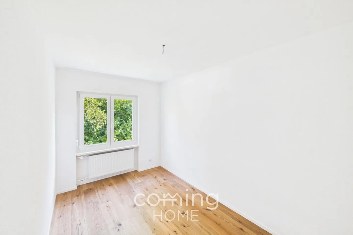 Appartement penthouse rénové de 4 pièces à Wöschnau avec grande terrasse et vues panoramiques - Photo 7 sur 13