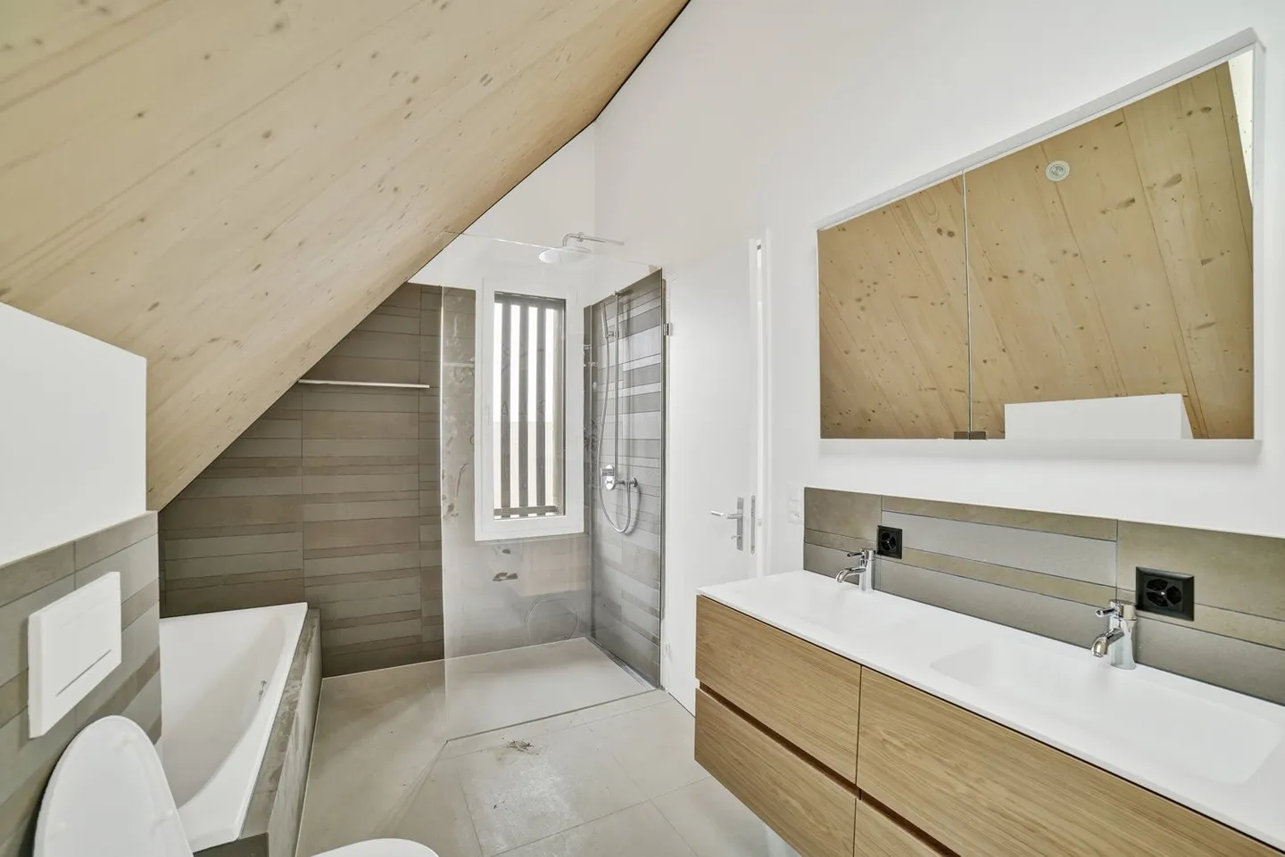 Geräumige Maisonette mit Galerie & Loggia - Foto 6 von 10