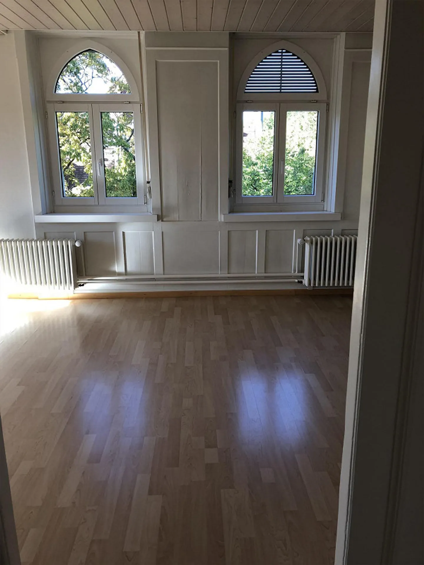 Appartamento attico luminoso e originale di 5 stanze - Foto 1 di 7