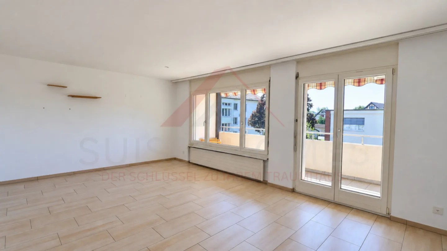 Bellissimo appartamento di 4.5 stanze a Riedholz: Ben tenuto e con grande potenziale - Foto 5 di 16