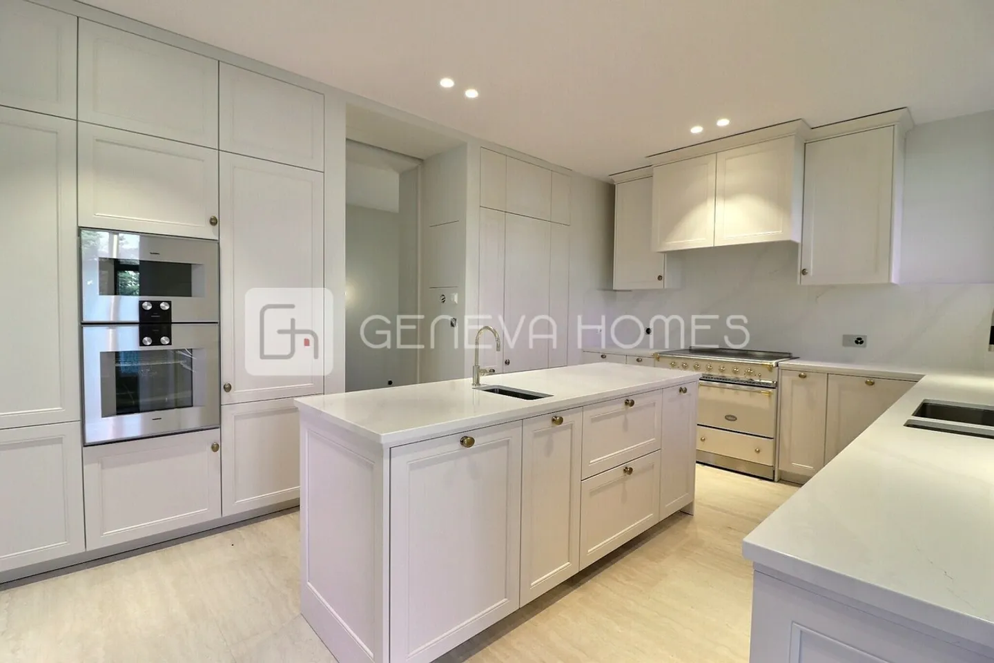 Fully renovated manor house - First occupation - Photo 4 of 11