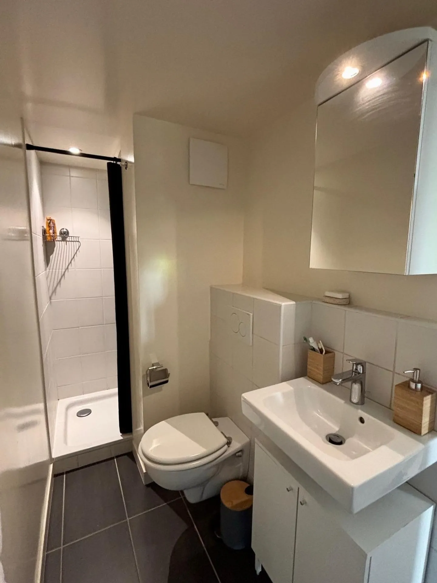 2 Rooms on the 1st Floor - Chemin du Miroir 2 - 1090 La Croix-sur-Lutry - Photo 7 of 7