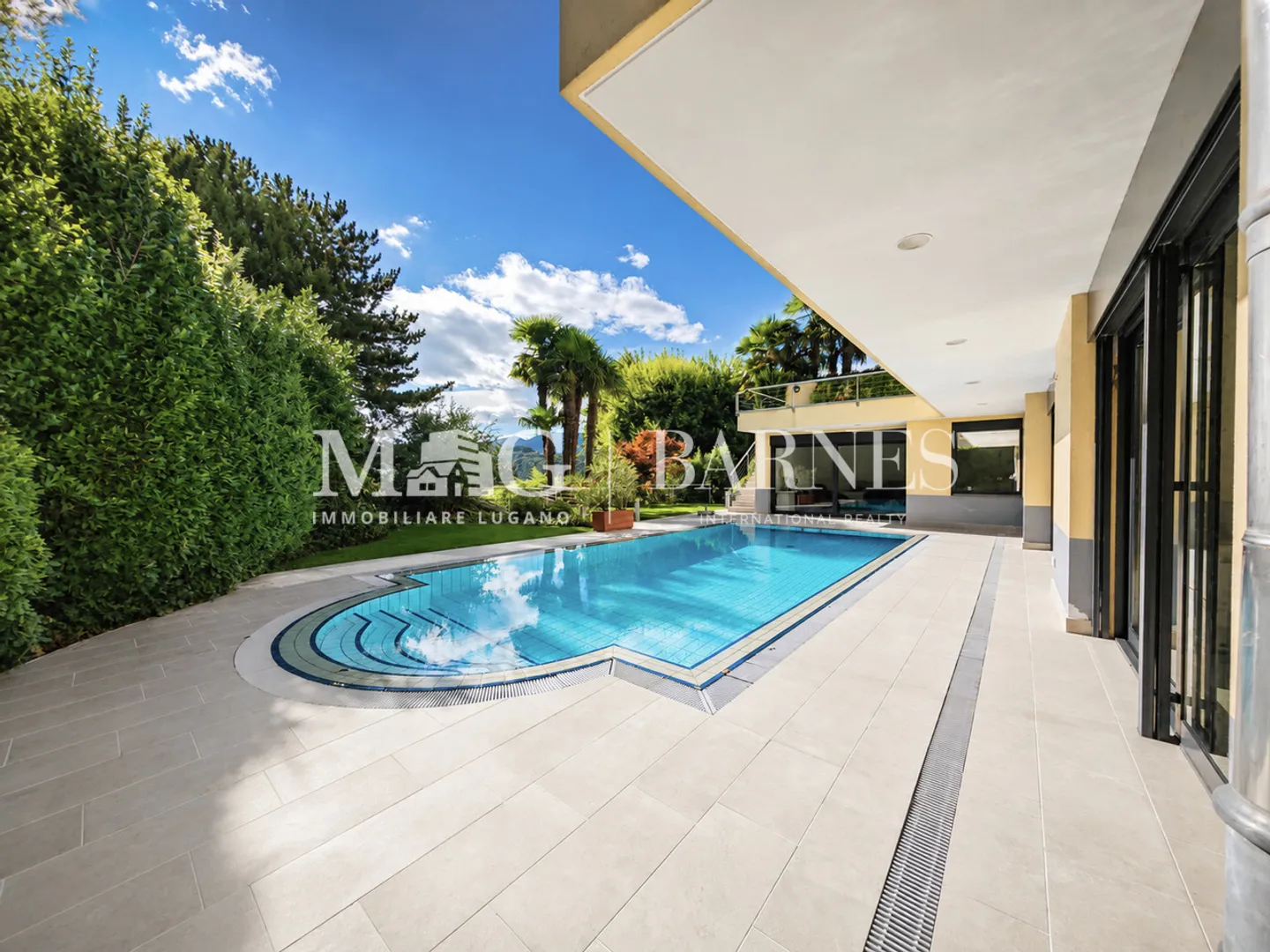 Villa prestigiosa con piscina - Foto 5 di 14