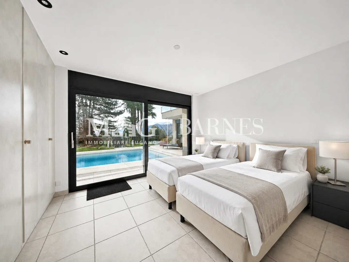 Villa prestigiosa con piscina - Foto 13 di 14