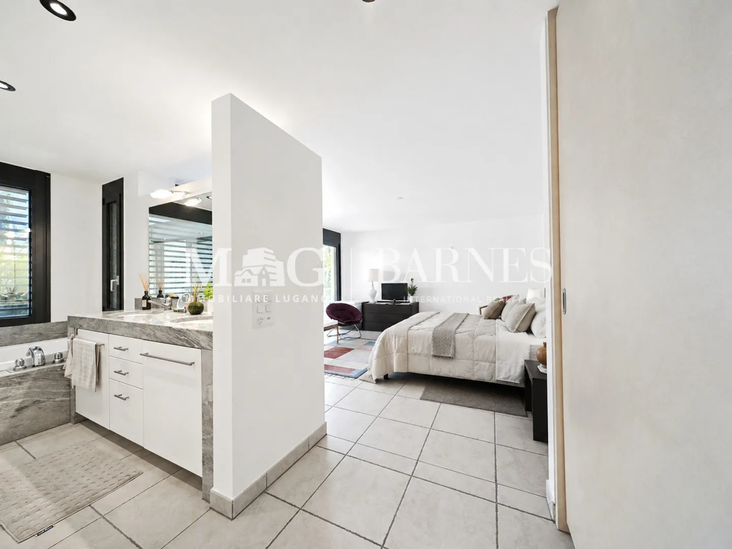 Villa prestigiosa con piscina - Foto 12 di 14