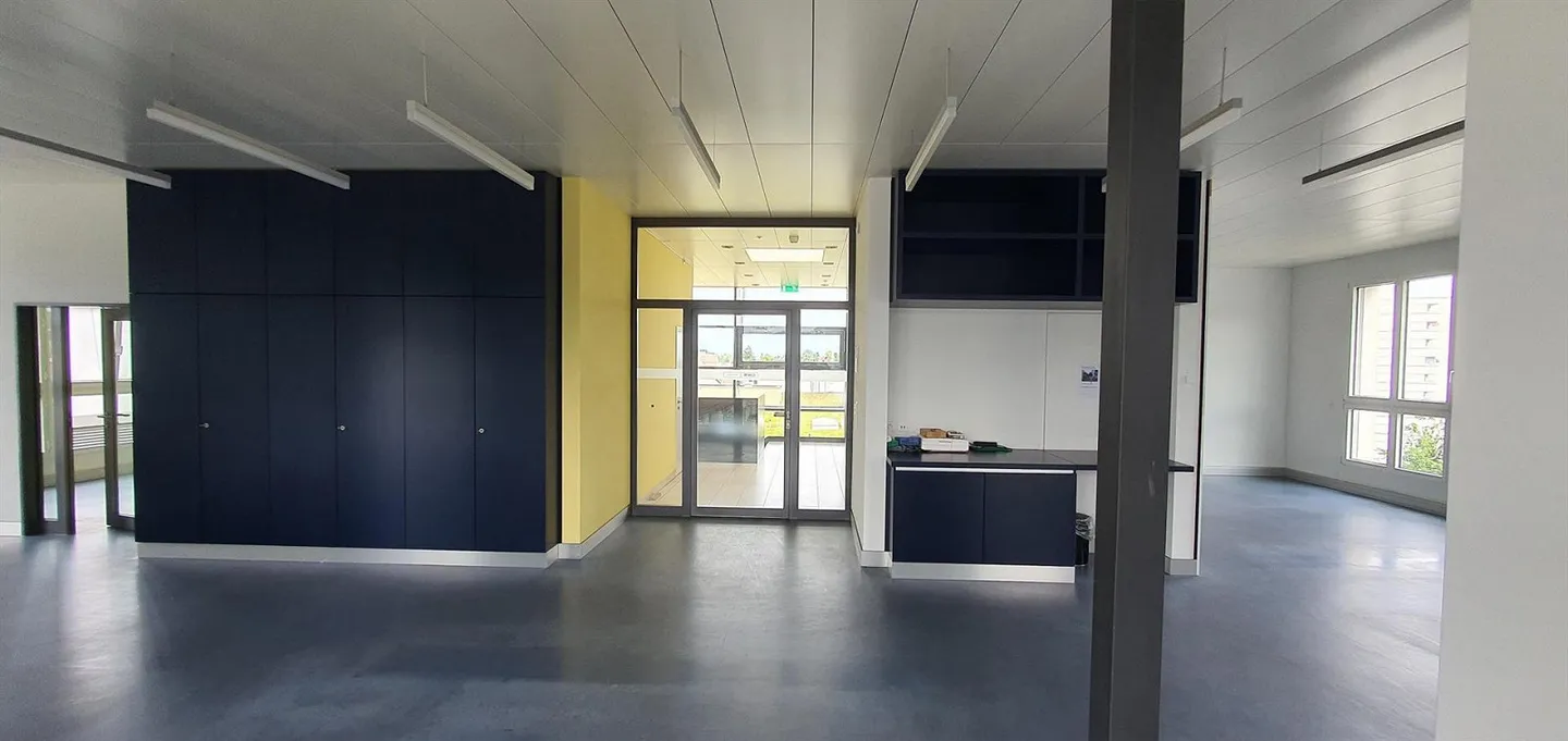 Espaces de bureau modernes dans un emplacement central à Saint-Gall - Photo 2 sur 14