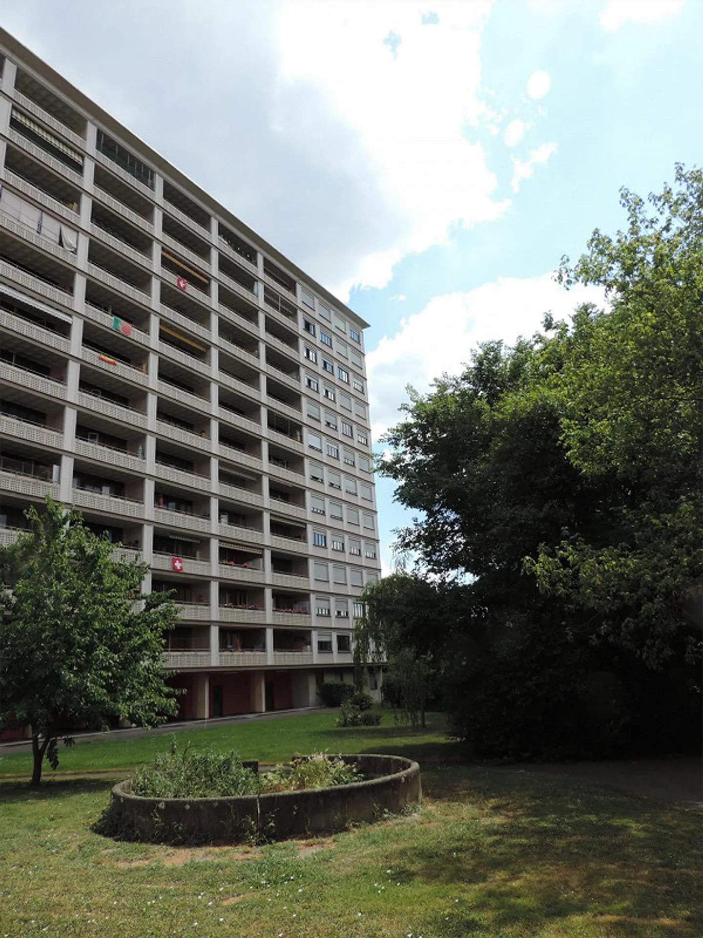 Saint-Jean-Viertel - Außenparkplatz - Foto 1 von 1