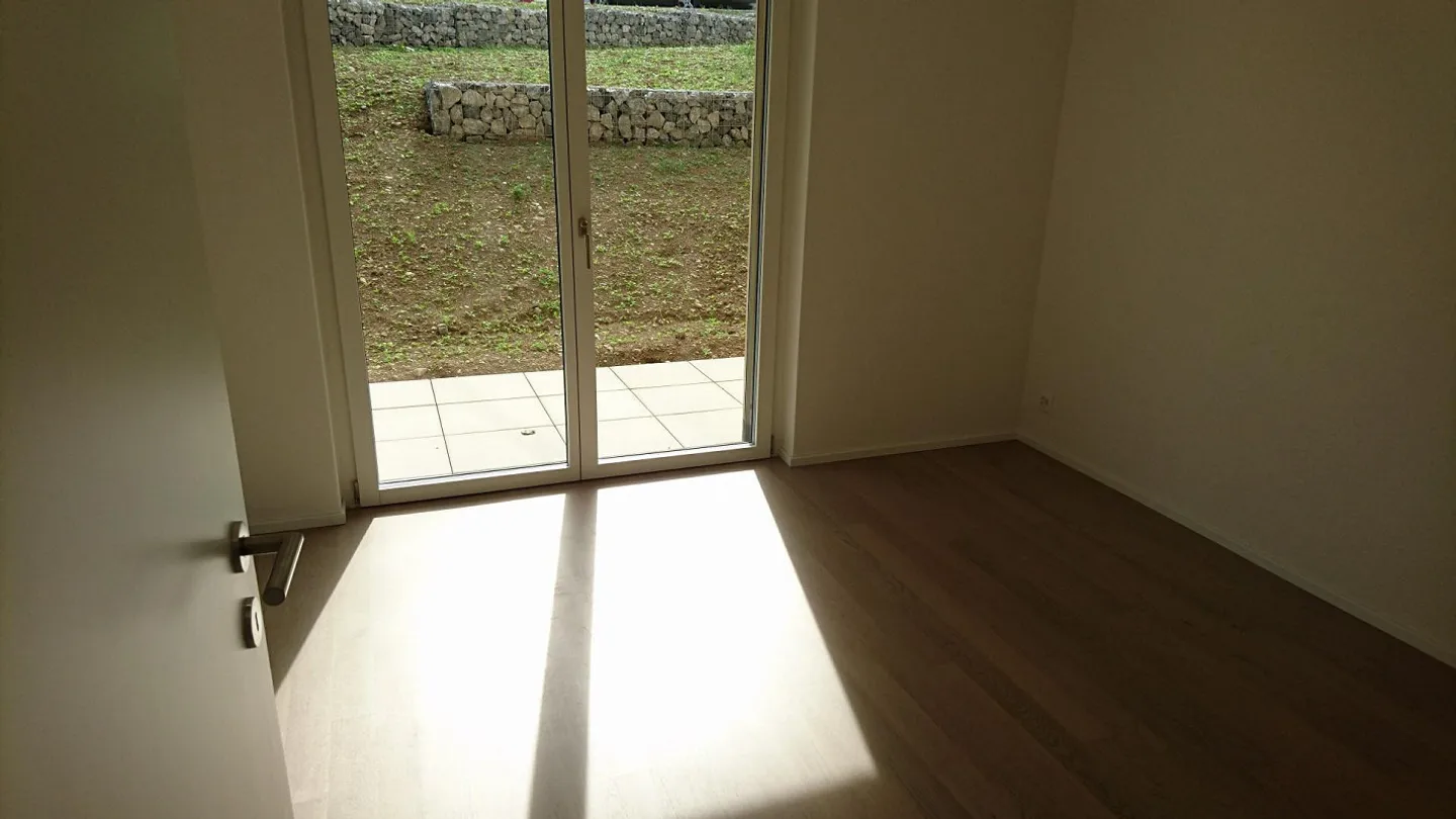 Appartamento moderno con terrazza e lavanderia privata! - Foto 8 di 10