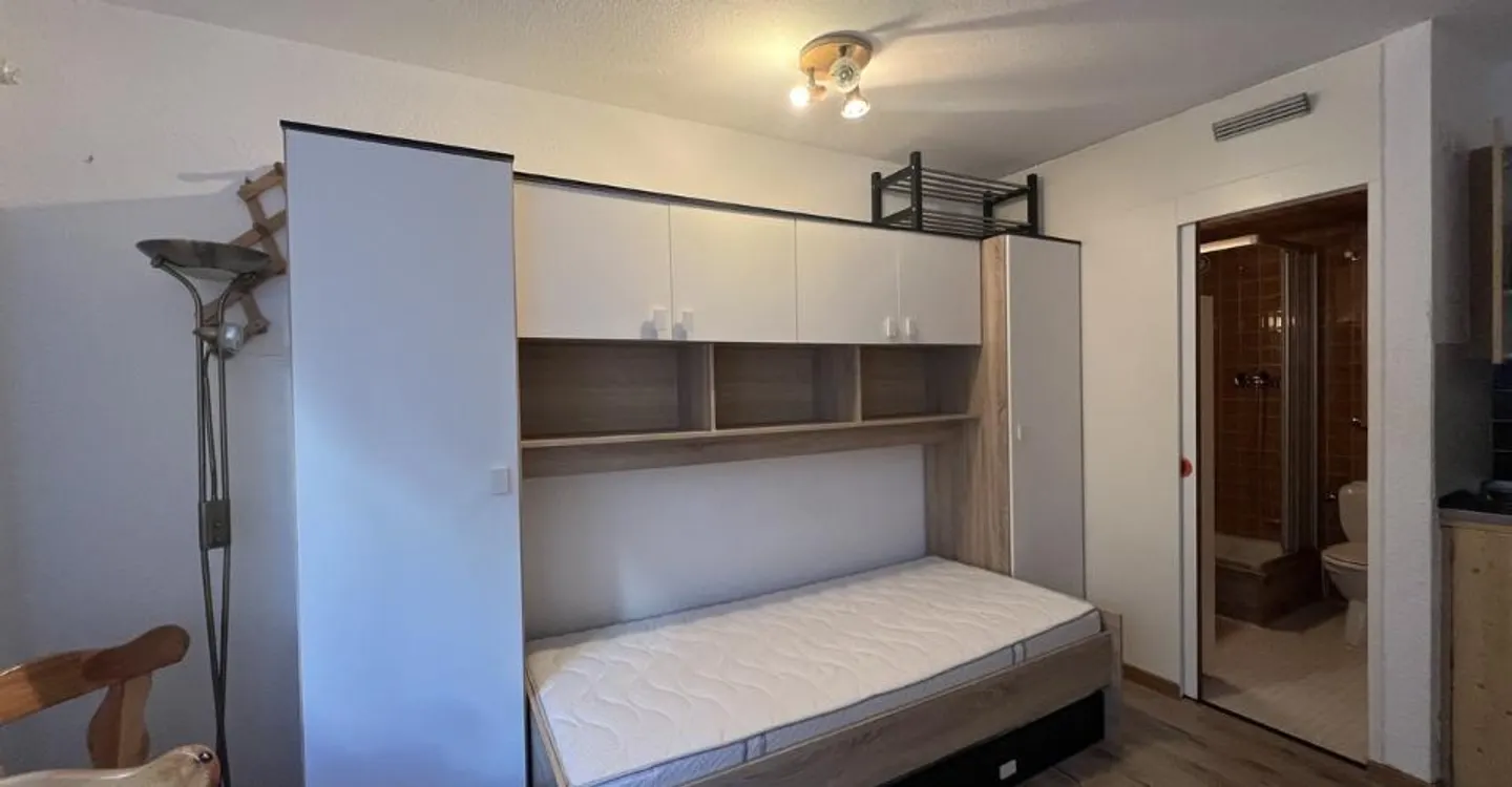 STUDIO FOR RENT: YEAR - Photo 3 of 4