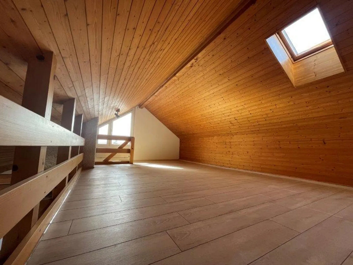 3.5 Zimmer Maisonette-Wohnung mit schöner Bergaussicht - Foto 7 von 13