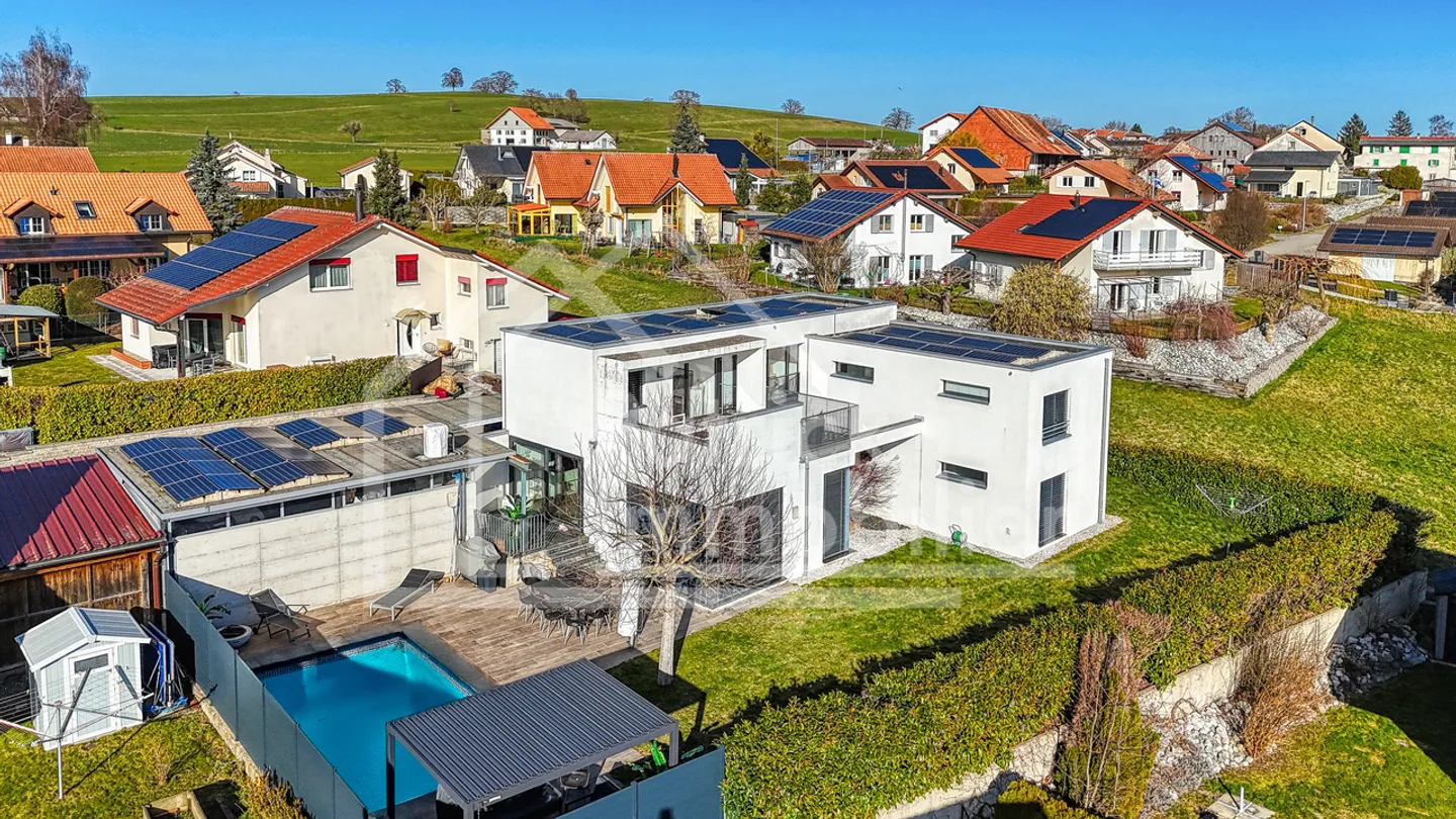Villa d'Architecte avec Piscine - Photo 1 sur 18