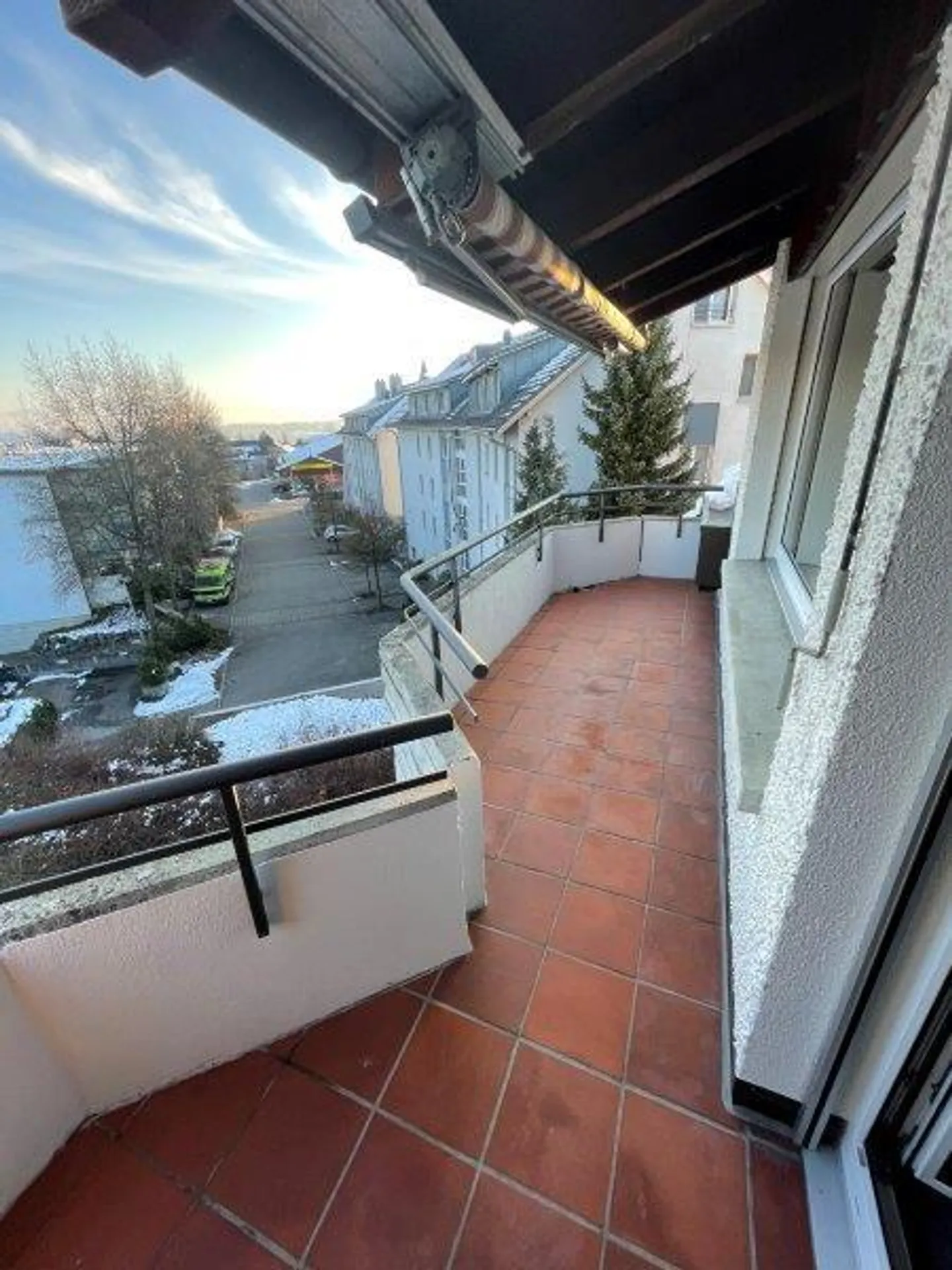 3.5 Zimmer Maisonette-Wohnung mit schöner Bergaussicht - Foto 12 von 13