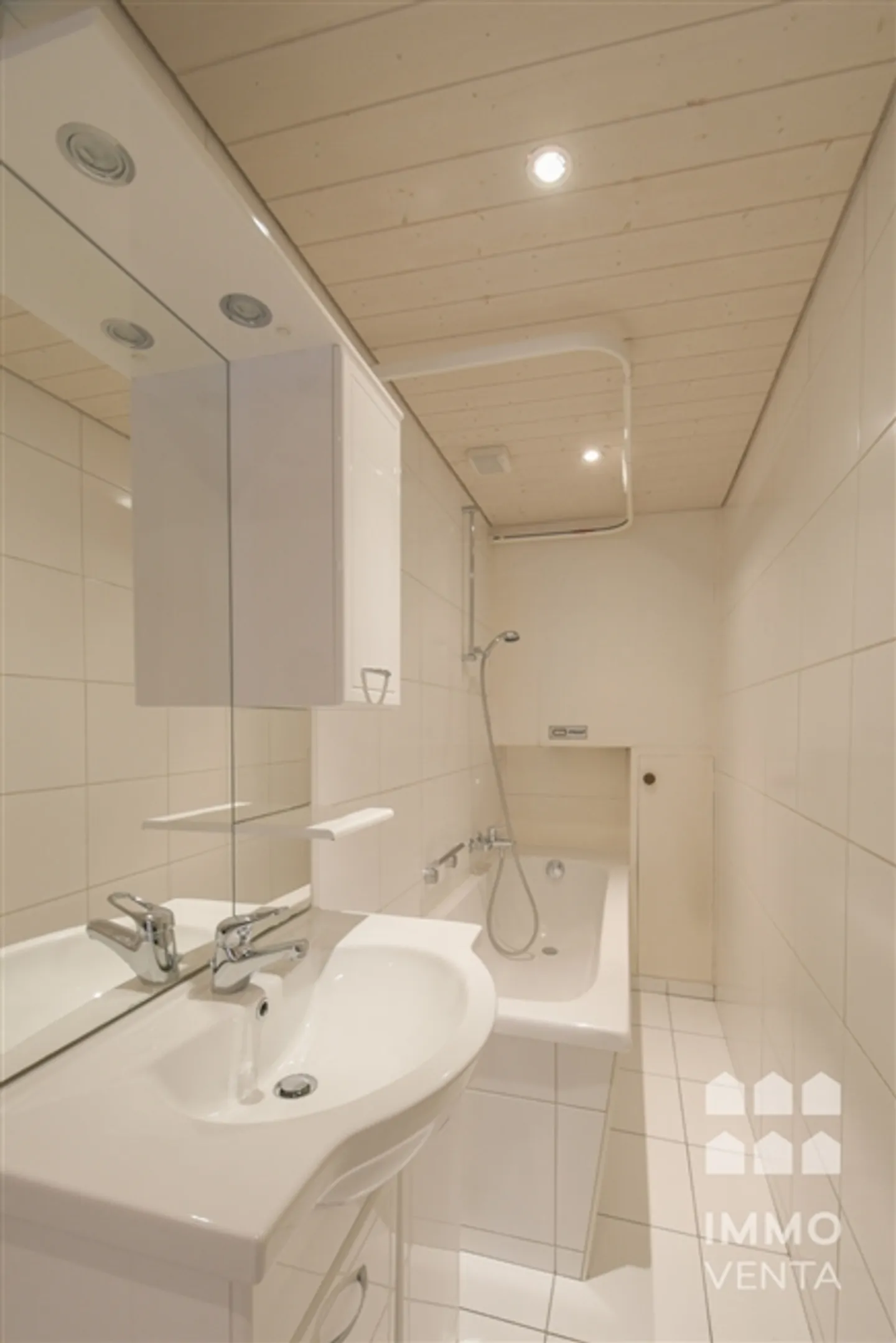 Appartement 4.5 pièces au cœur de la ville - Photo 12 sur 16