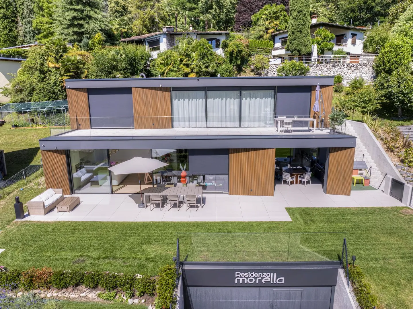 Appartement avec 4,5 pièces dans un nouveau bâtiment avec espace bien-être privé et vue sur le lac - Photo 1 sur 17