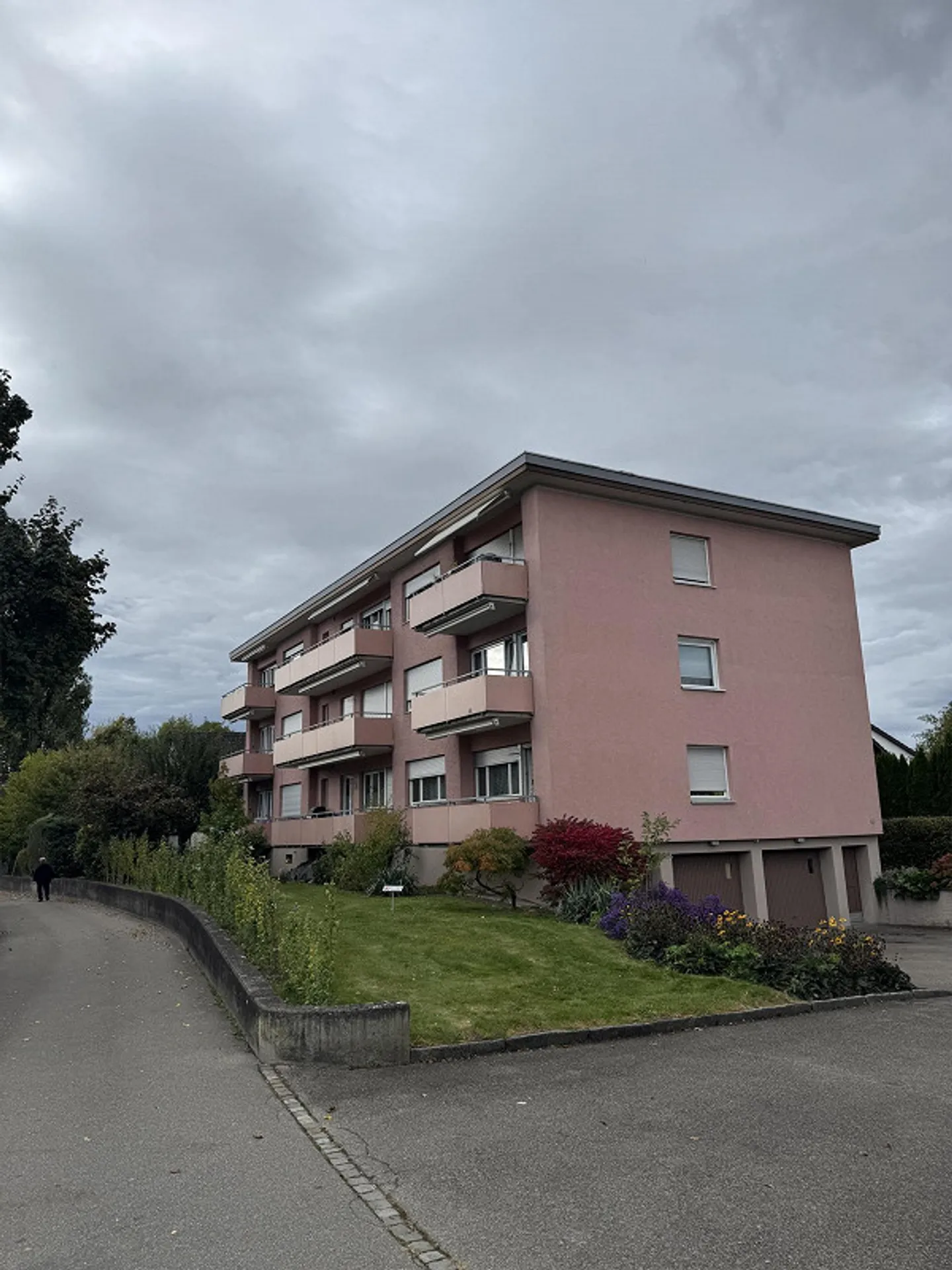 Appartamento 3.5 locali a Volketswil - Foto 1 di 8