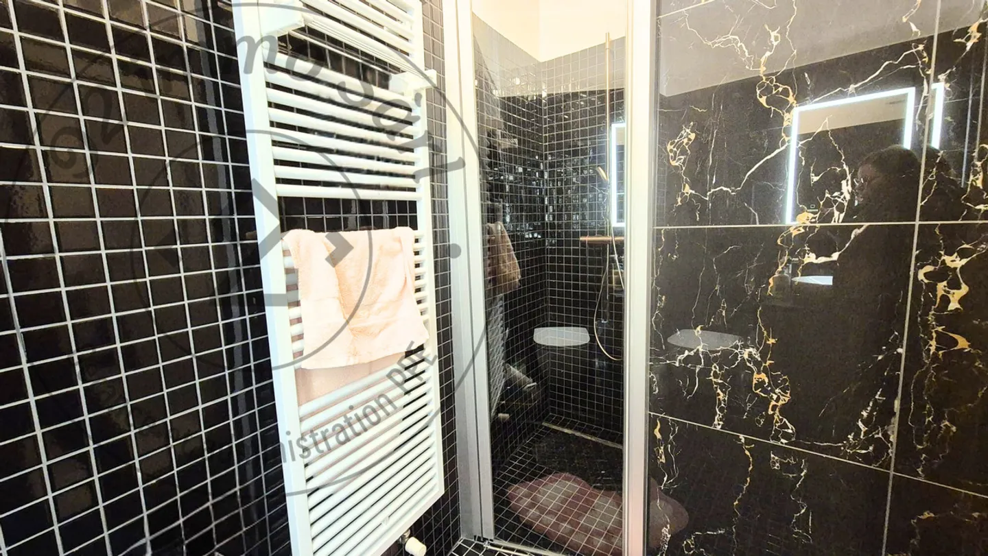 Leben &amp; kreieren im Herzen der Unterstadt - 2,5 Zimmer mit Werkstatt - Foto 9 von 14