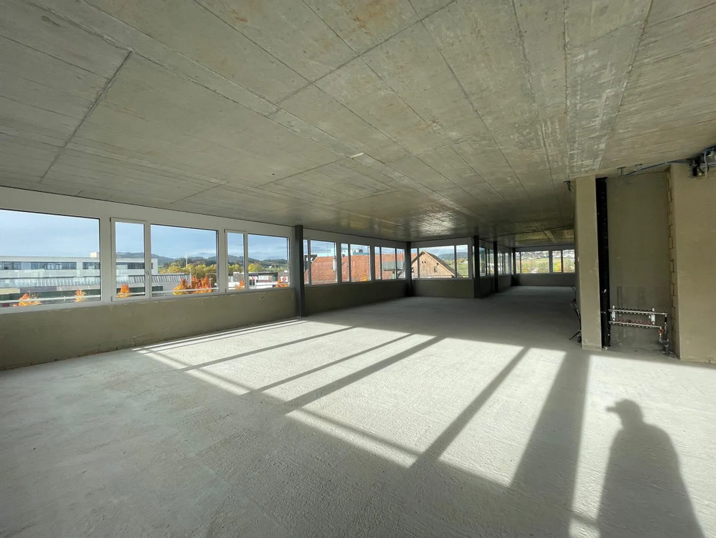 Commercial Building Rüti - modern and versatile commercial spaces - Photo 7 of 7