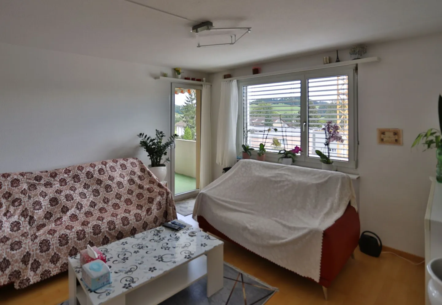 Charming 2-room apartment with cozy balcony - Photo 2 of 7