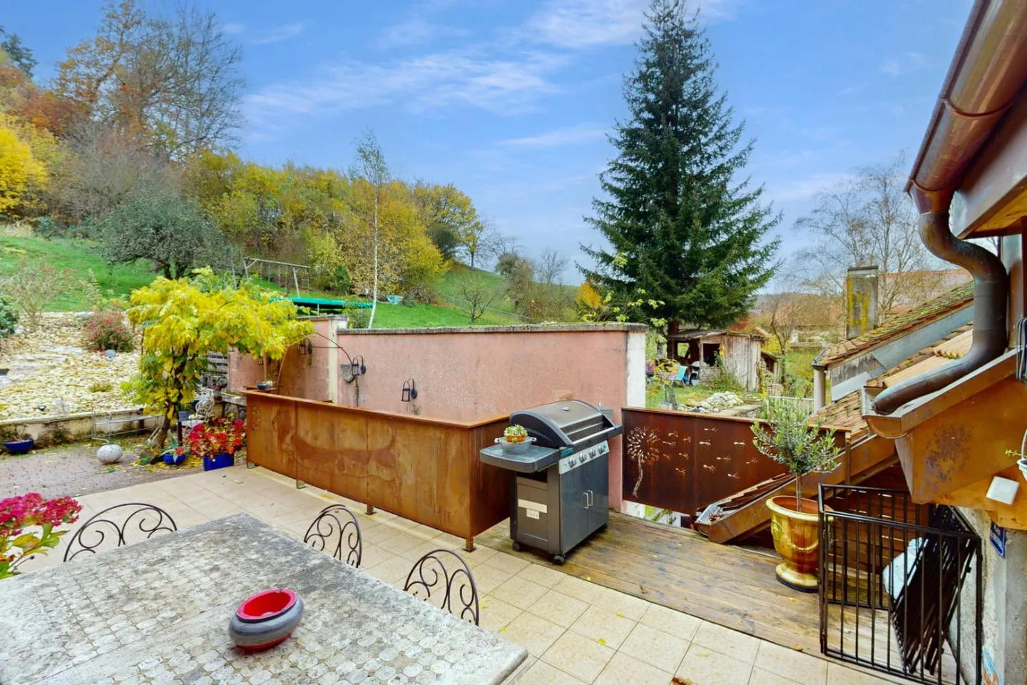 Semi-Detached House 5.5 Rooms - Photo 1 of 18