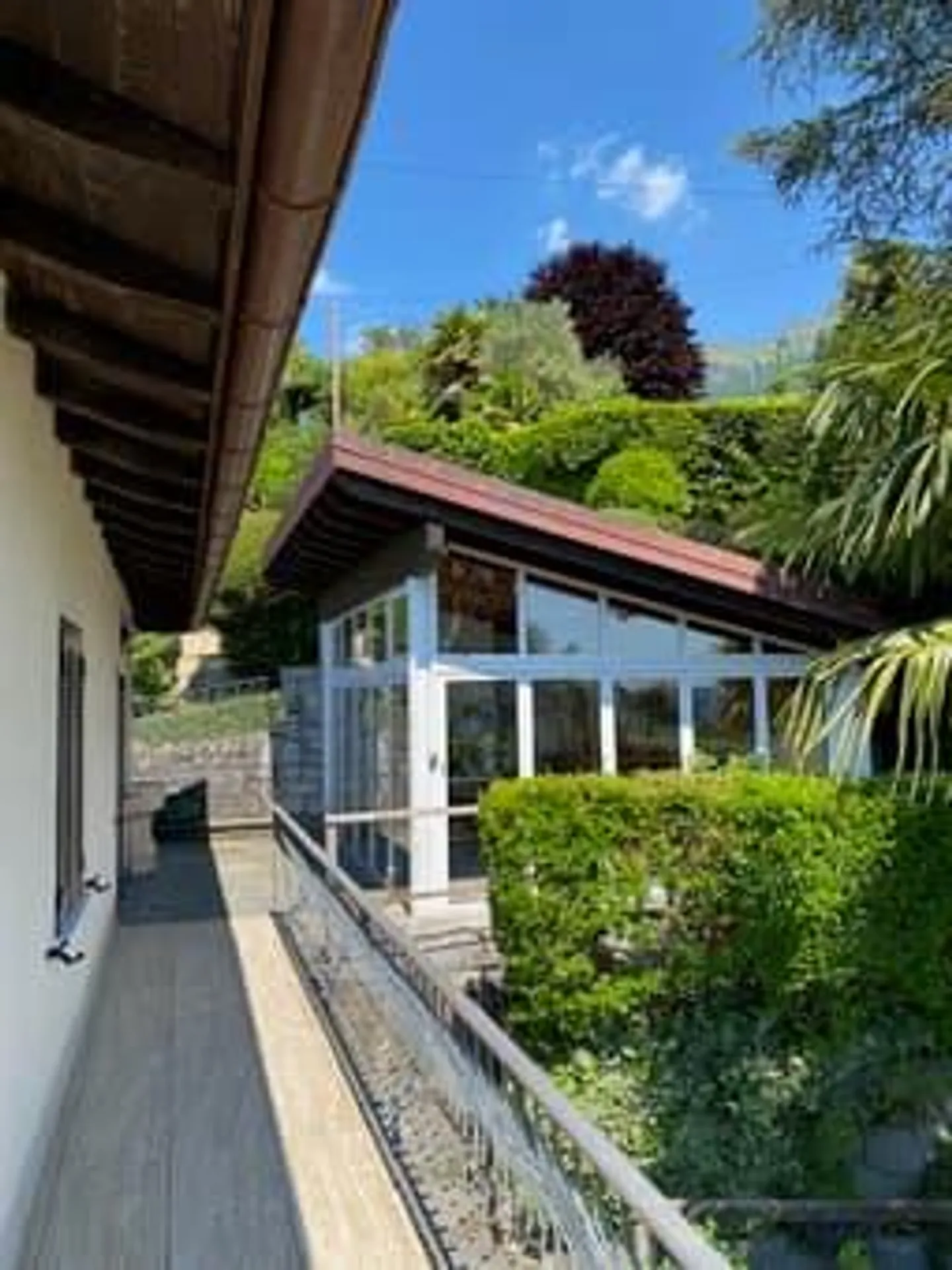 Splendida proprietà con vista lago e ampio giardino - Photo 7 sur 11