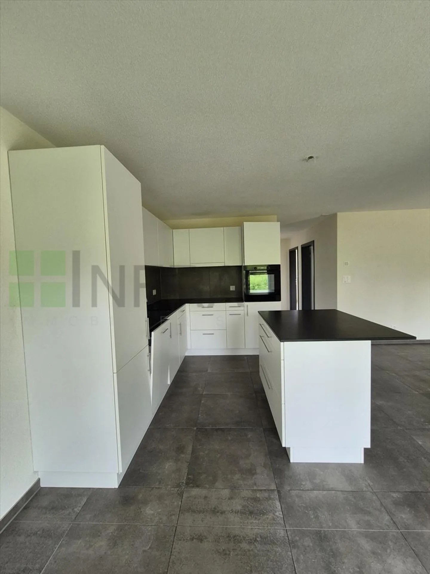 Bel Appartement de Plain-Pied - Photo 1 sur 13