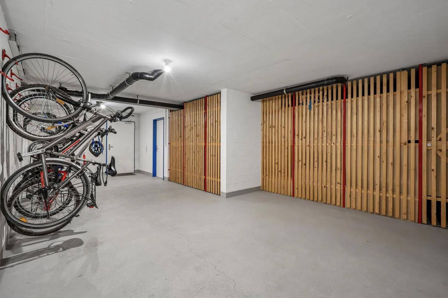 4.5 Room Apartment in a Quiet and Family-Friendly Location - Photo 11 of 13